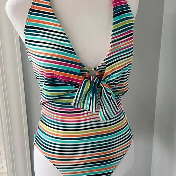 Vince Camuto Retro Striped Halter One-Piece Swimsuit Tie Front MultiColor 10 NWT - Picture 3 of 16